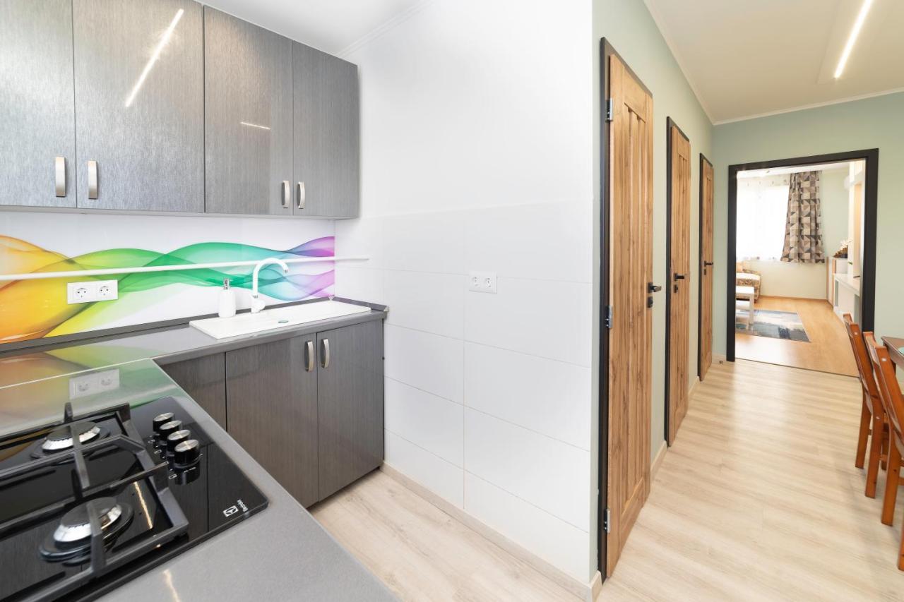 Comfort 66 - Real-Life 3-Room Family Stay With 4 Beds Miskolc Ngoại thất bức ảnh