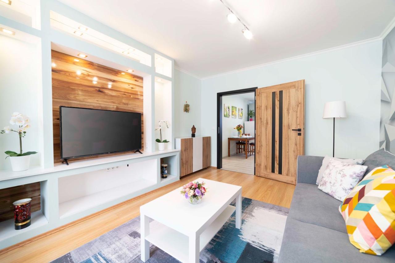 Comfort 66 - Real-Life 3-Room Family Stay With 4 Beds Miskolc Ngoại thất bức ảnh